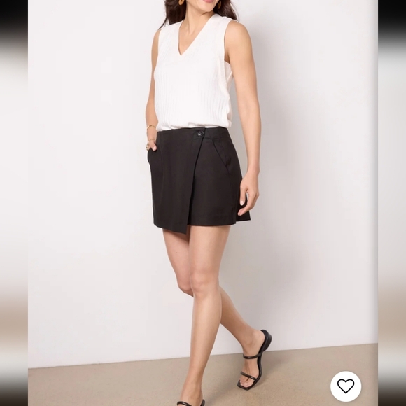 Evereve Pants - EVEREVE Layla Stretch Linen Skort Size 27 Black Preppy Minimalist Closet Staple